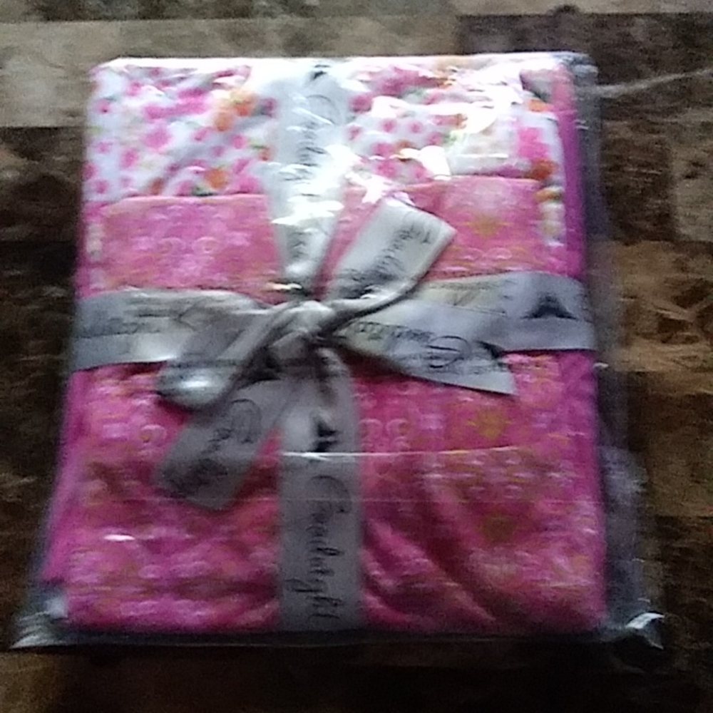 3 pc pajamas new sz lg